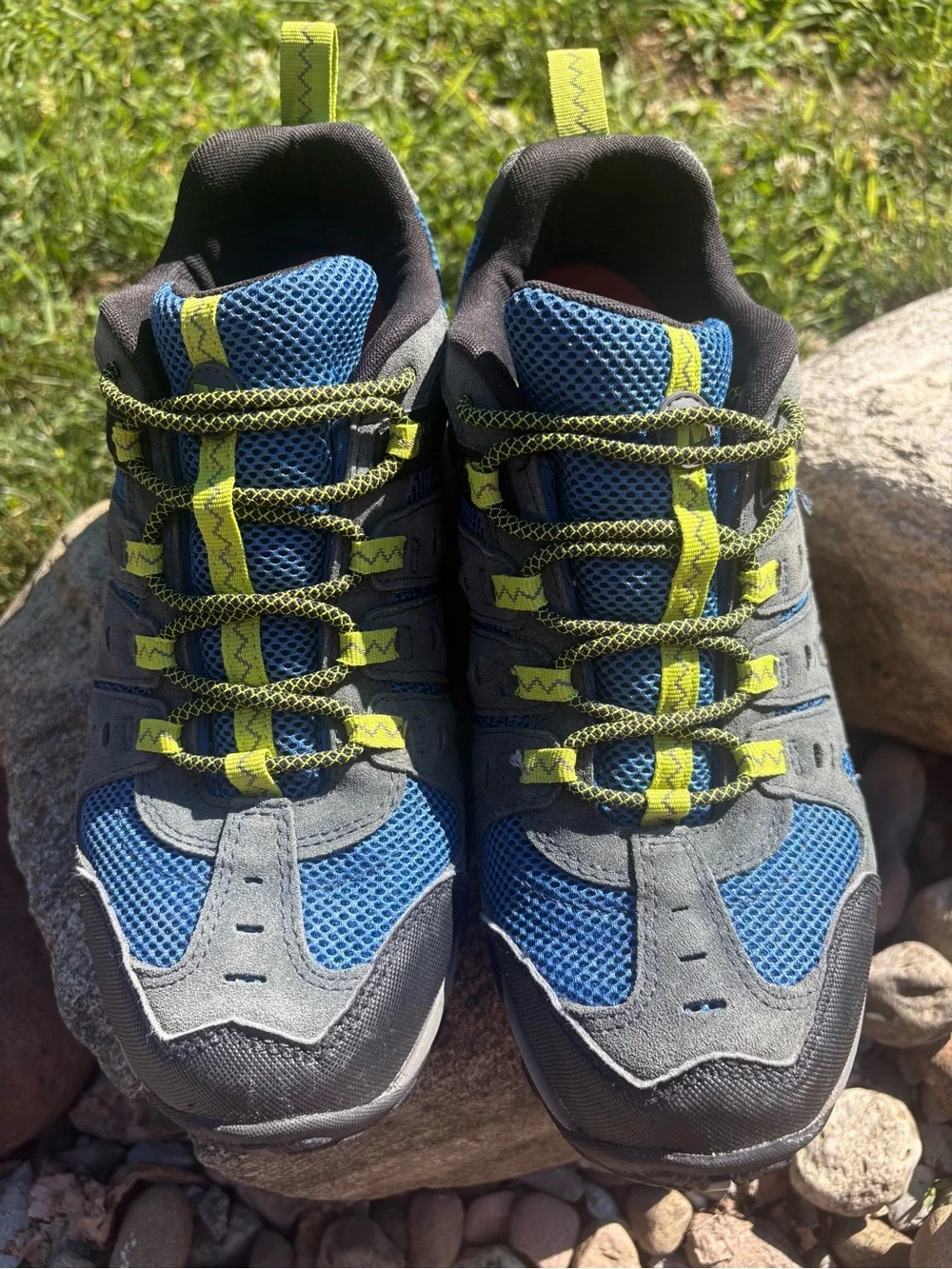 Men's Merrell Dark Denim Accentor Lace Up Hiking Shoes. Size 9.5 Blue/Black